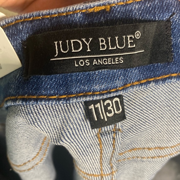 NWT Judy Blue 90's Straight Fit High Waist Medium Wash Jeans 11/30 - Picture 3 of 11